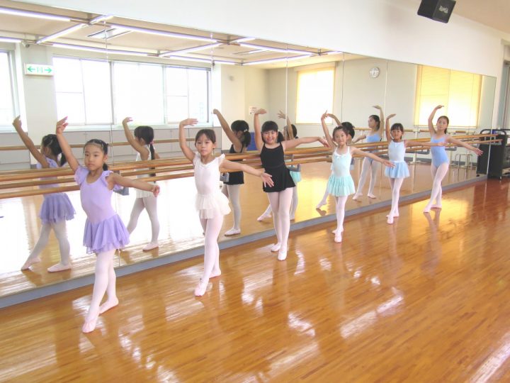 プレバレエ《小学１年～３年》［前期］イメージ画像