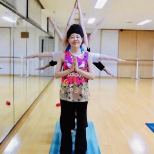 スローフローヨガ